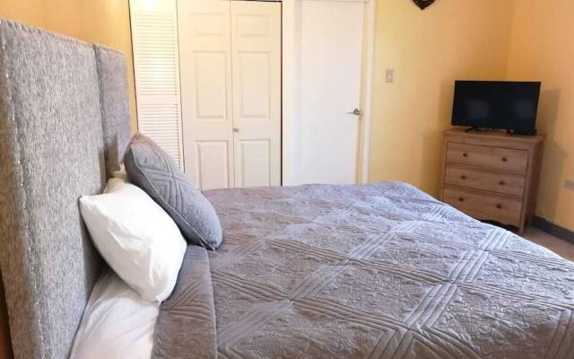 Harbor View near Airport