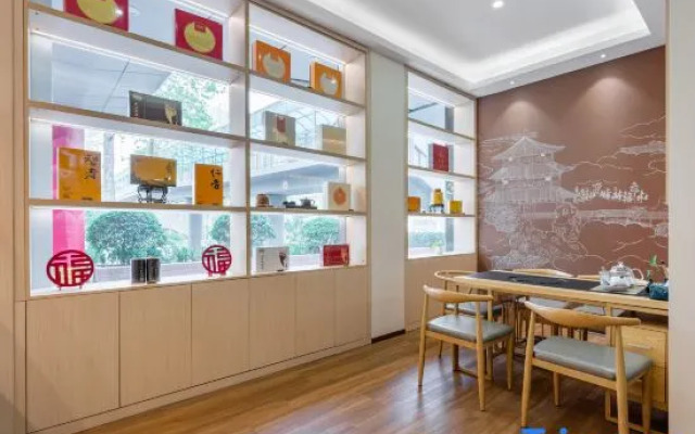 Xinhang Hotel (Jinan Shandong Normal University Quancheng Square)