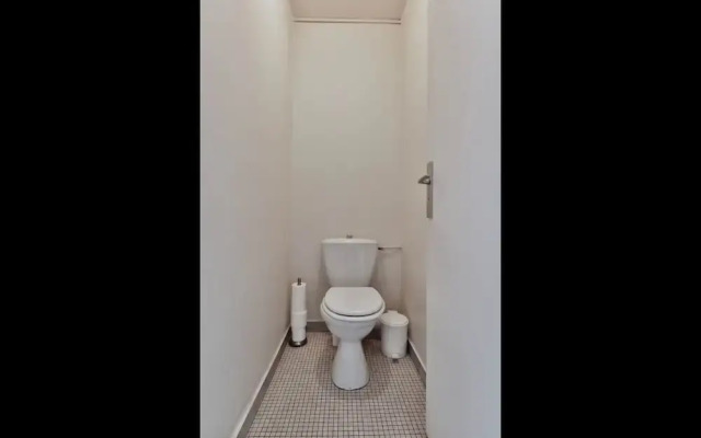 Nice 2 rooms with Patio - Effeil Tower close by