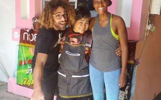 Adchara Mansion - Hostel