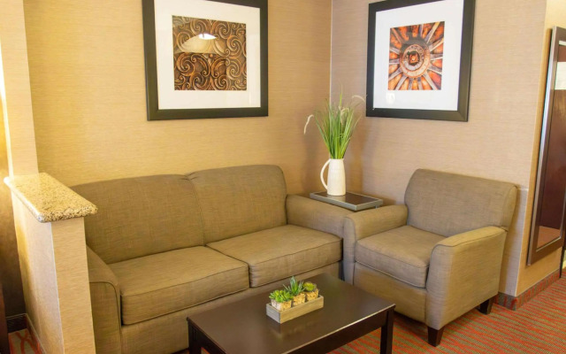 Country Inn & Suites by Radisson, Garden City, KS