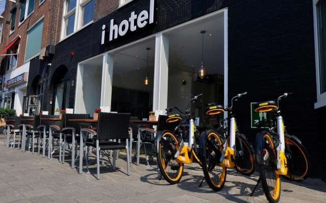 I Hotel