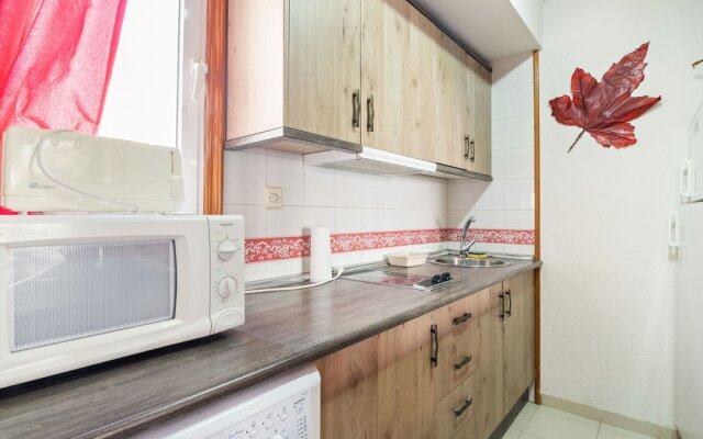 Lovely Apartment in Roquetas De Mar With Balcony