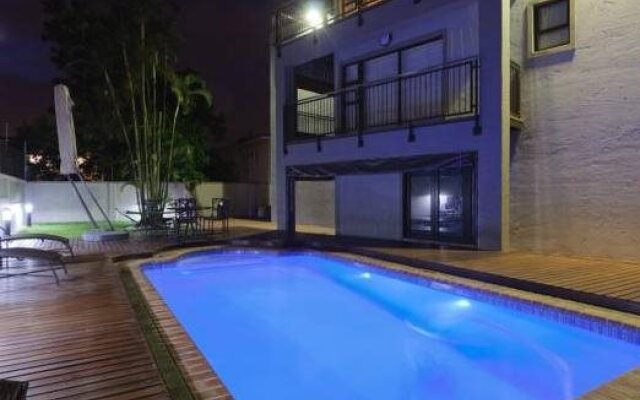 Executive Suites at 555