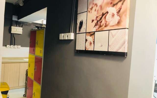 Hi Backpackers - Hong Kong Hostel Group