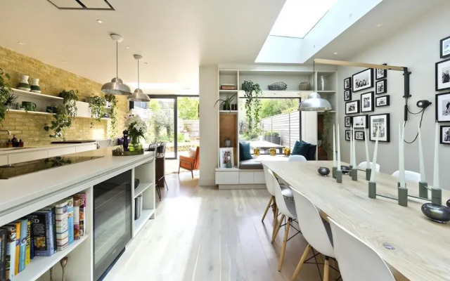 Artistic Apartment