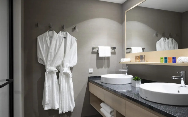 Cross Hotel Kyoto