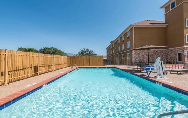 Days Inn Cleburne