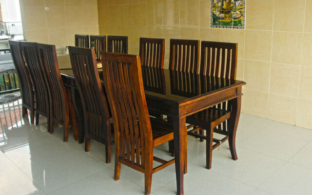 Agus Guest house Sunset Road