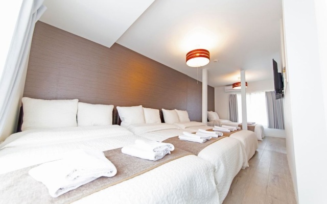 Grandouce Villa Hanazonocho – Guest Rooms – Osaka