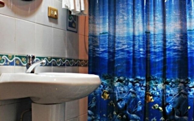 Aunchaleena Beach Front Resort