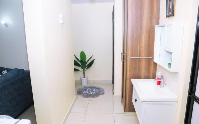 2Bedroom Luxury near JKIA airport/SGR with balcony