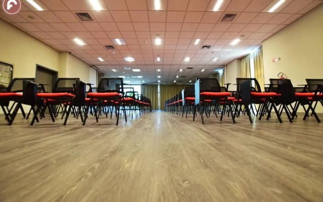 MajesticHouse Conference & Restaurant