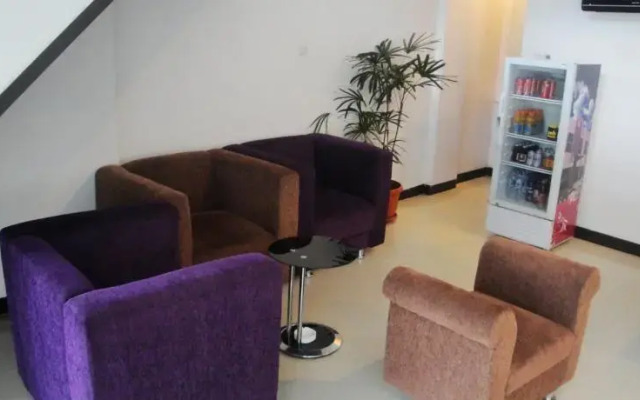 Adipati Hotel
