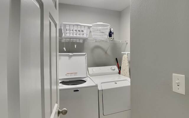 Ocean Breeze West by Luxury Gulf Rentals