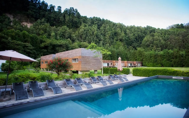 Furnas Lake Forest Living