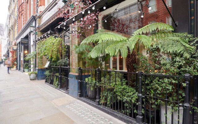 Deluxe Covent Garden Suites by Sonder