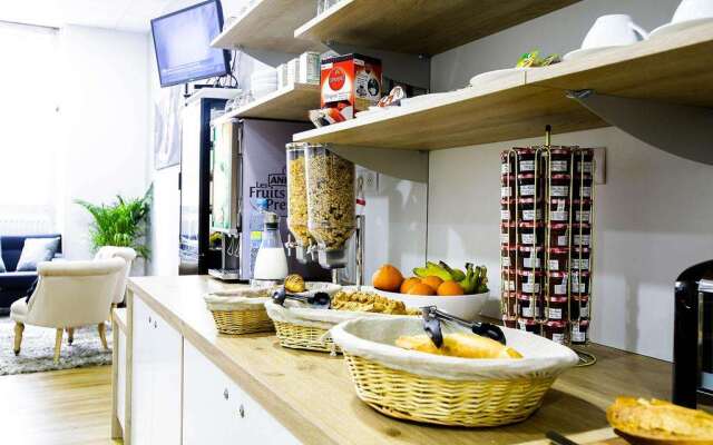 CALM Appart' & Hostel