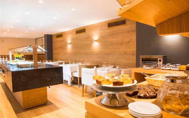 Guitart Grand Passage