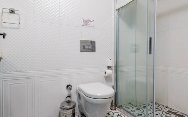 Avlu Alacati Butik Otel