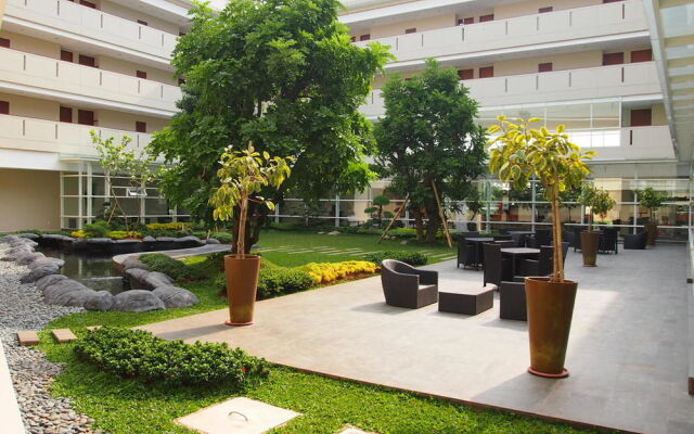 Treepark Serviced Apartment Karawang