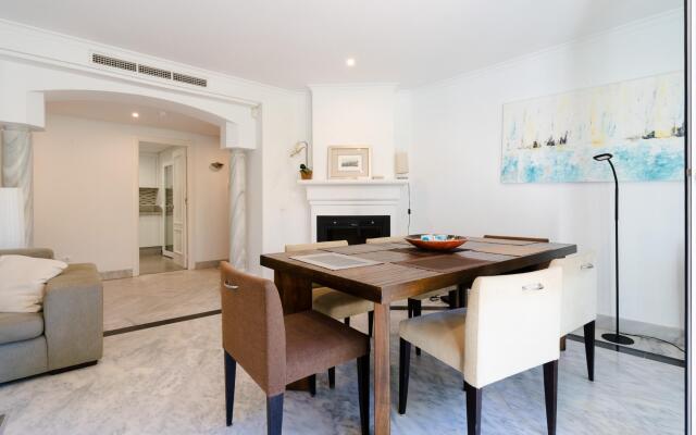 White Pearl Beach Elviria H1