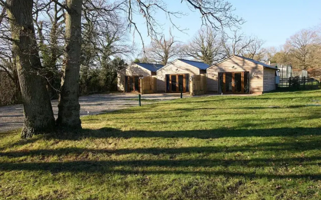Host Stay Oak Barn
