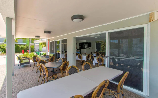 Mackay Oceanside Central Hotel