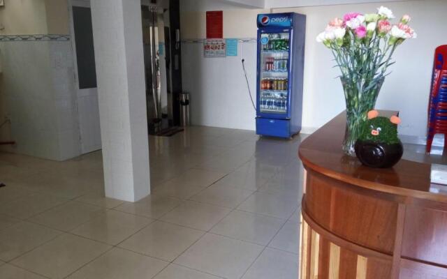 Khách Sạn Anh Tú 27B THÙY VAN