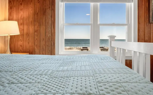 Laughin Place V 5 Bedroom Home by Peace Vacations