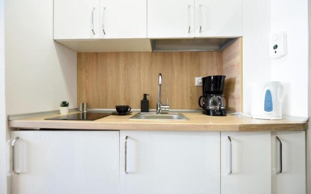 NEW Business Studio near Intercontinental Hotel - Homey Residence