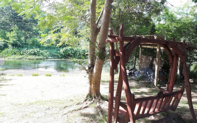 Baan Suansabaijai Resort