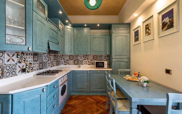 3012 Carra Apartment by Barbarhouse