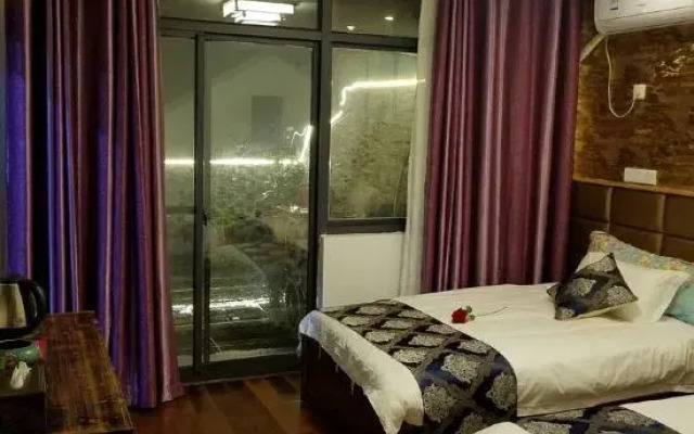 Zhouzhuang Water Moon Pavilion Inn