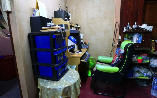 Anurak Guesthouse