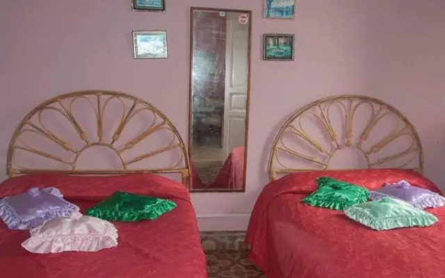 Leidys and Friends Rooms