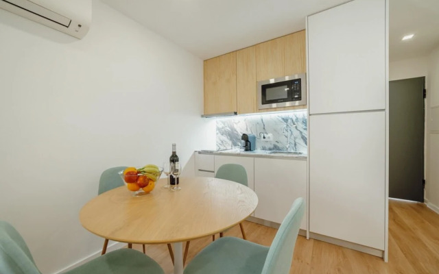 Courtyard Oporto Design Apartment L With Terrace