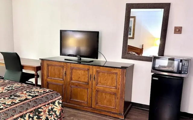Executive Inn