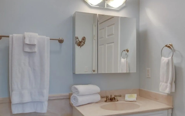 Spinnaker Pointe 2A Duplex