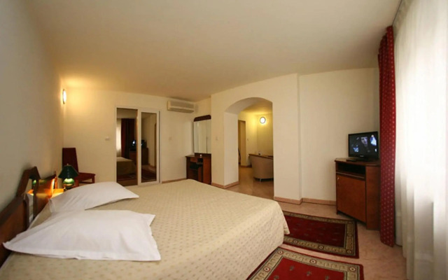 Euro Hotel