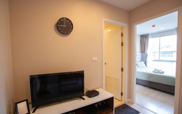 Near BK University Quiet Condo in Rama4 bkb137