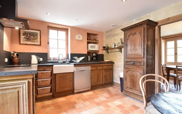 Luxurious Mansion in Castle Grounds in Lantheuil