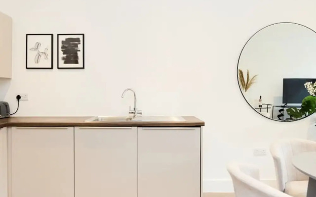 The Mitcham Place - Lovely 2bdr Flat