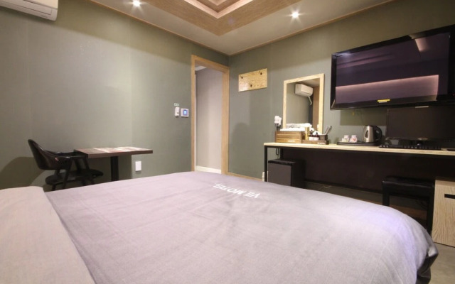 Gumi Wonpyeong-dong Hotel V2