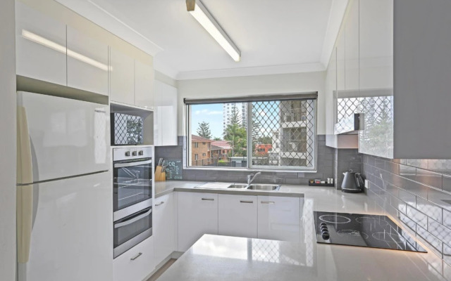 Le Beach Apartments