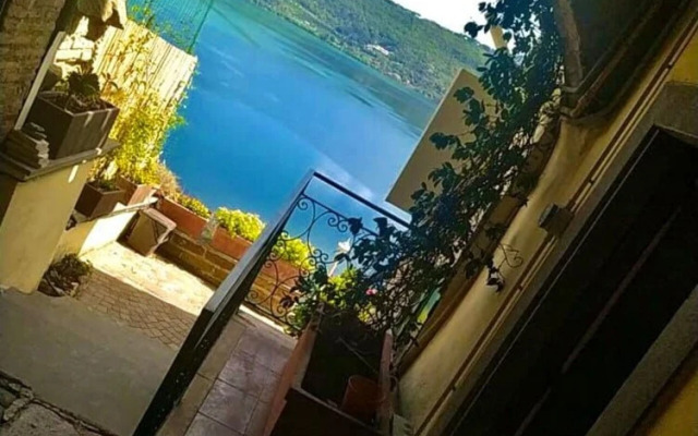 Accommodation With Lake View With Jacuzzi