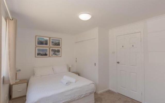 Oberlaken 2/125 Gippsland Street