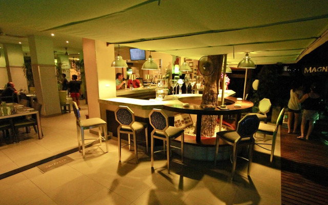 Momento Resort