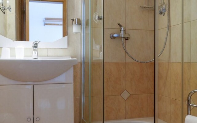 Sea View Apartment for 2-3 People - Family
