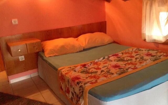 Tuana Hotel